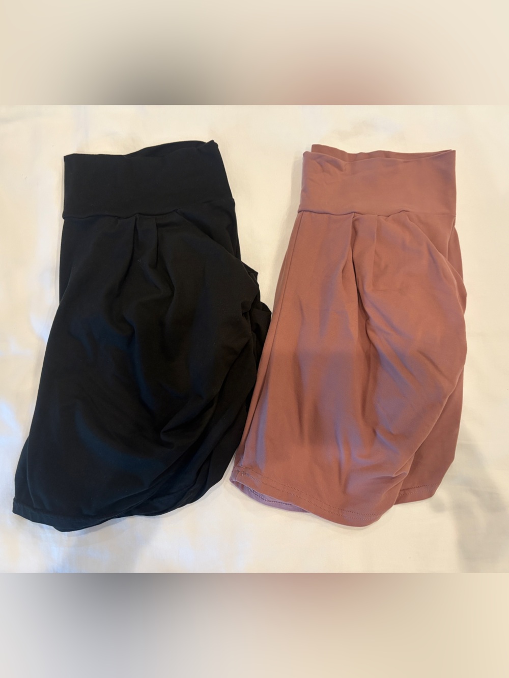 High-Waist Shorts Duo in Black and Dusty Rose